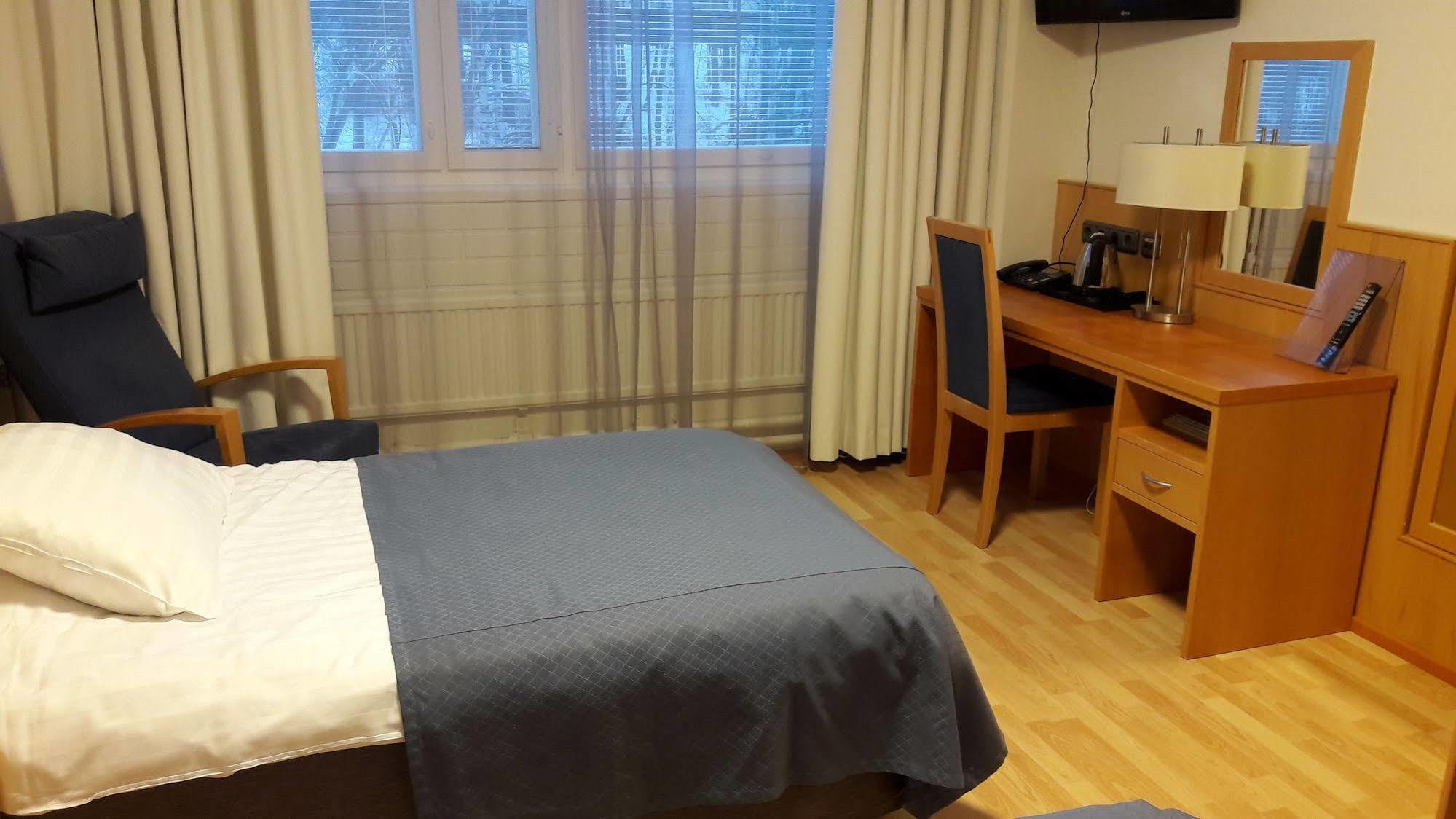 Economy Hotel Savonia Kuopio Exterior foto